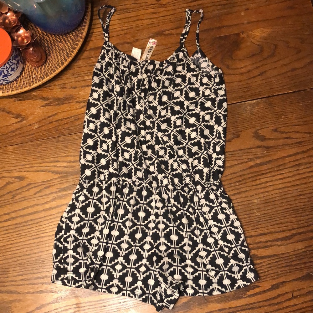 Mimi Chica romper - Picture 6 of 7